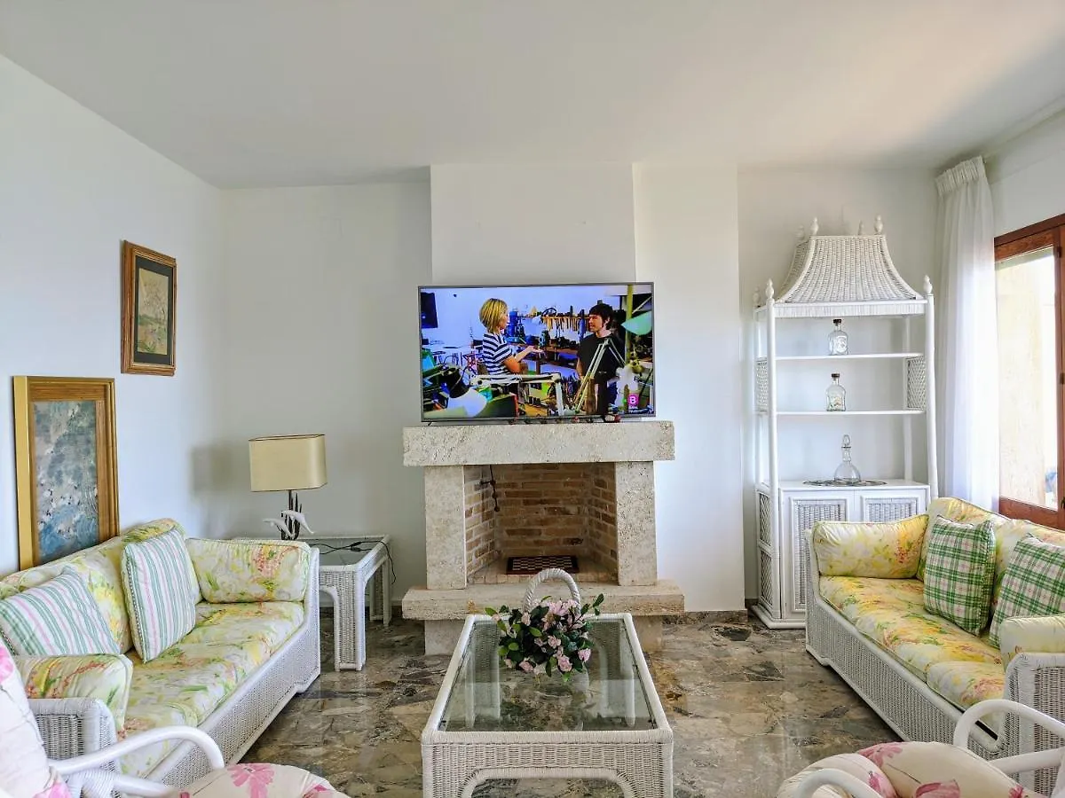 סנט אנטוני דה קלנג'ה Beachfront Palamos Apartment
