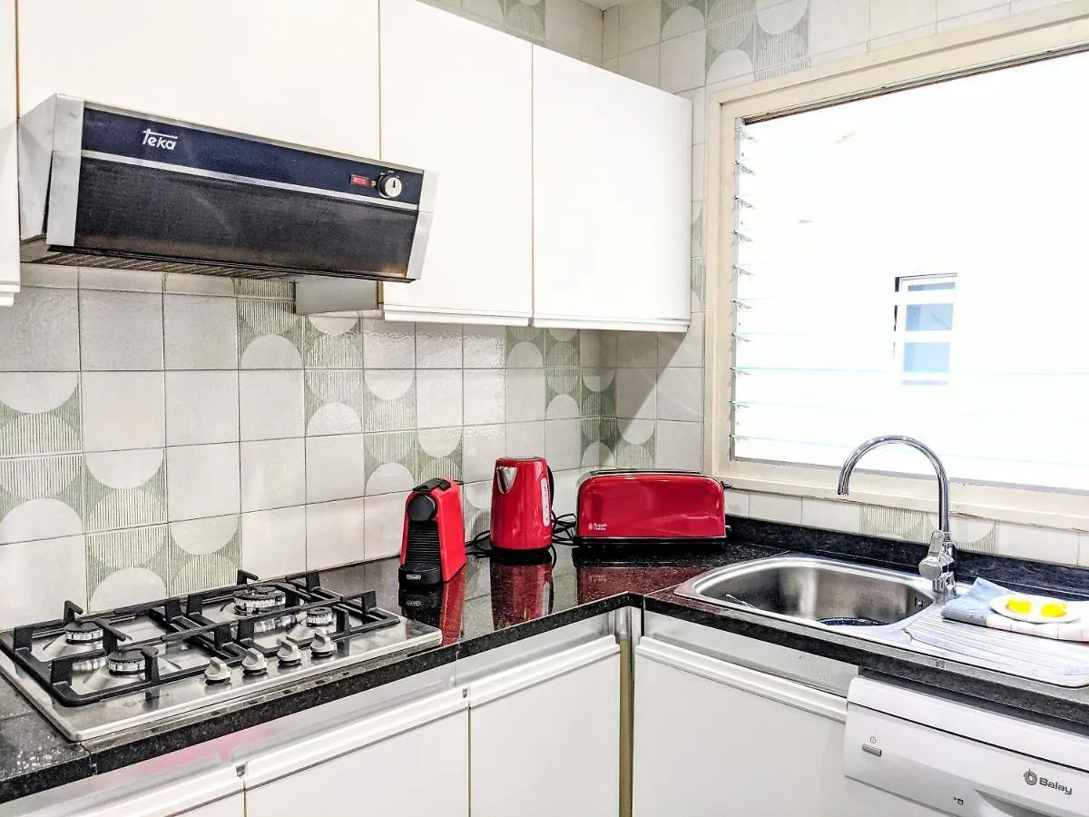 סנט אנטוני דה קלנג'ה Beachfront Palamos Apartment 0*, סנט אנטוני דה קלנג'ה